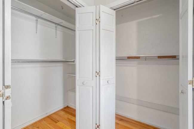 Building Photo - 802 LeCount St