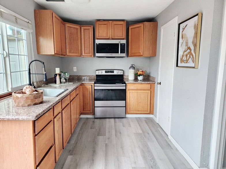 Building Photo - 1507 Desdemona Ct