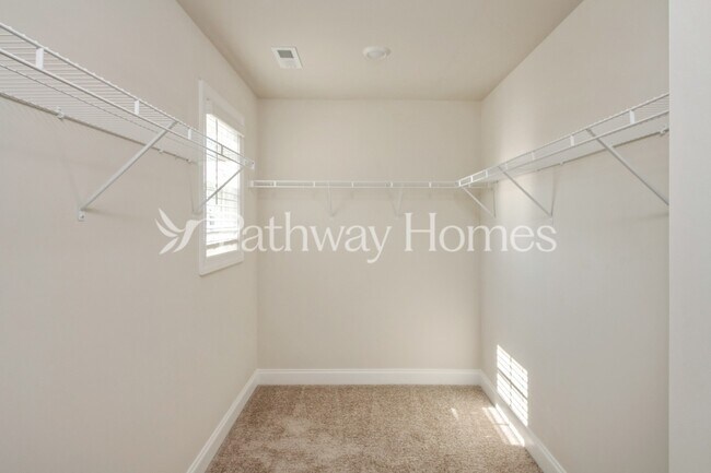 Building Photo - 173 Brixham Lp