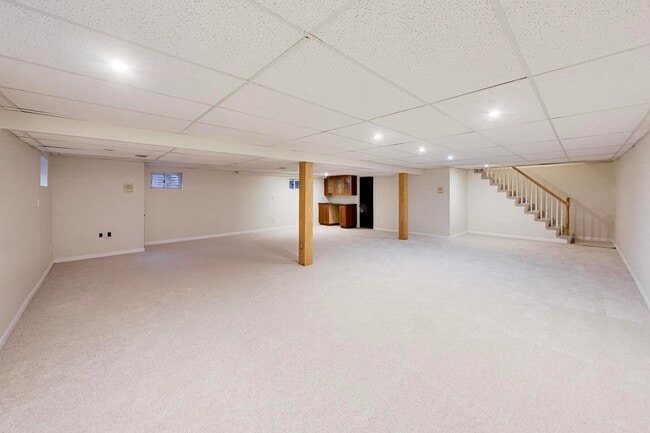 Building Photo - 1526 Carrol Ct