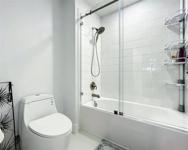 Building Photo - 2143 Camden Loop