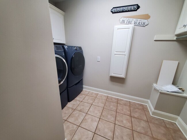Building Photo - COMING SOON! Executive 4BR Home Featuring 4.5 Baths & Walk-In Closets