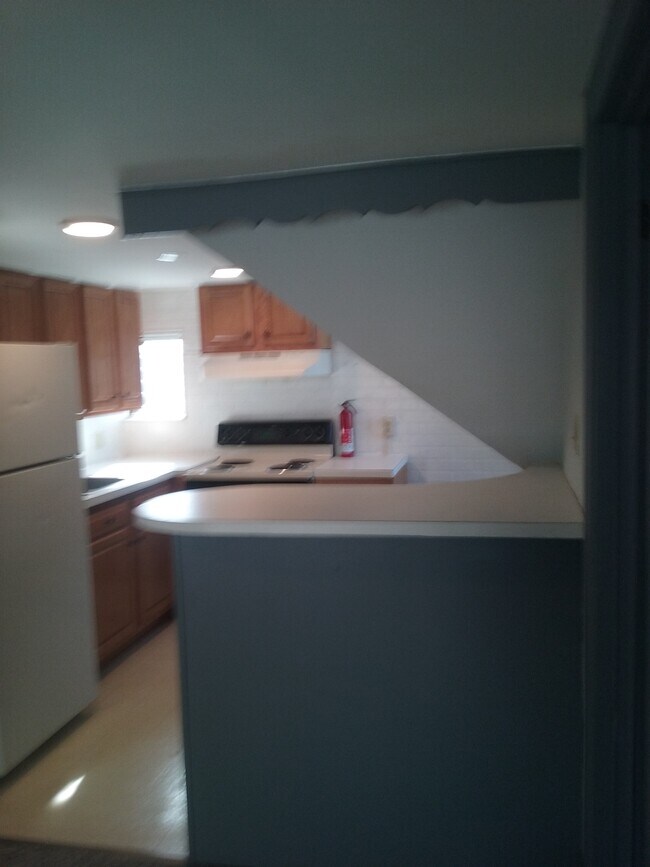 Building Photo - 37 Front St