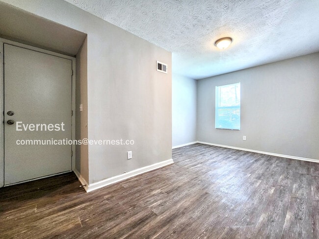 Building Photo - 901 Shiloh Ridge Run NW