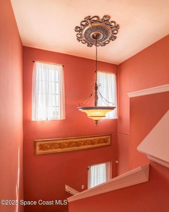 Building Photo - 1375 Lara Cir