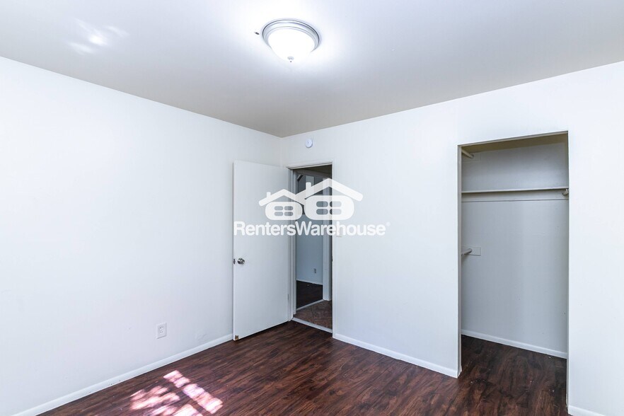 Building Photo - 7707 E 50th Terrace