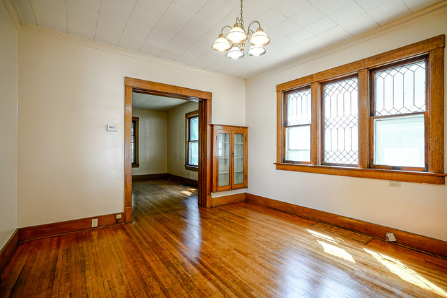 Dining Room Leaded Glass - 911 N Cooper St