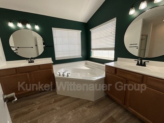 Building Photo - 2621 Greystone Estates Pkwy