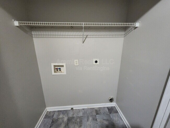 Building Photo - 3752 Waldrop Ln