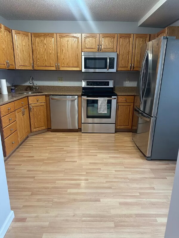 Building Photo - 1807 Mill Pond Dr