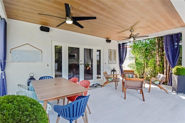 Building Photo - 14441 S Biscayne River Dr