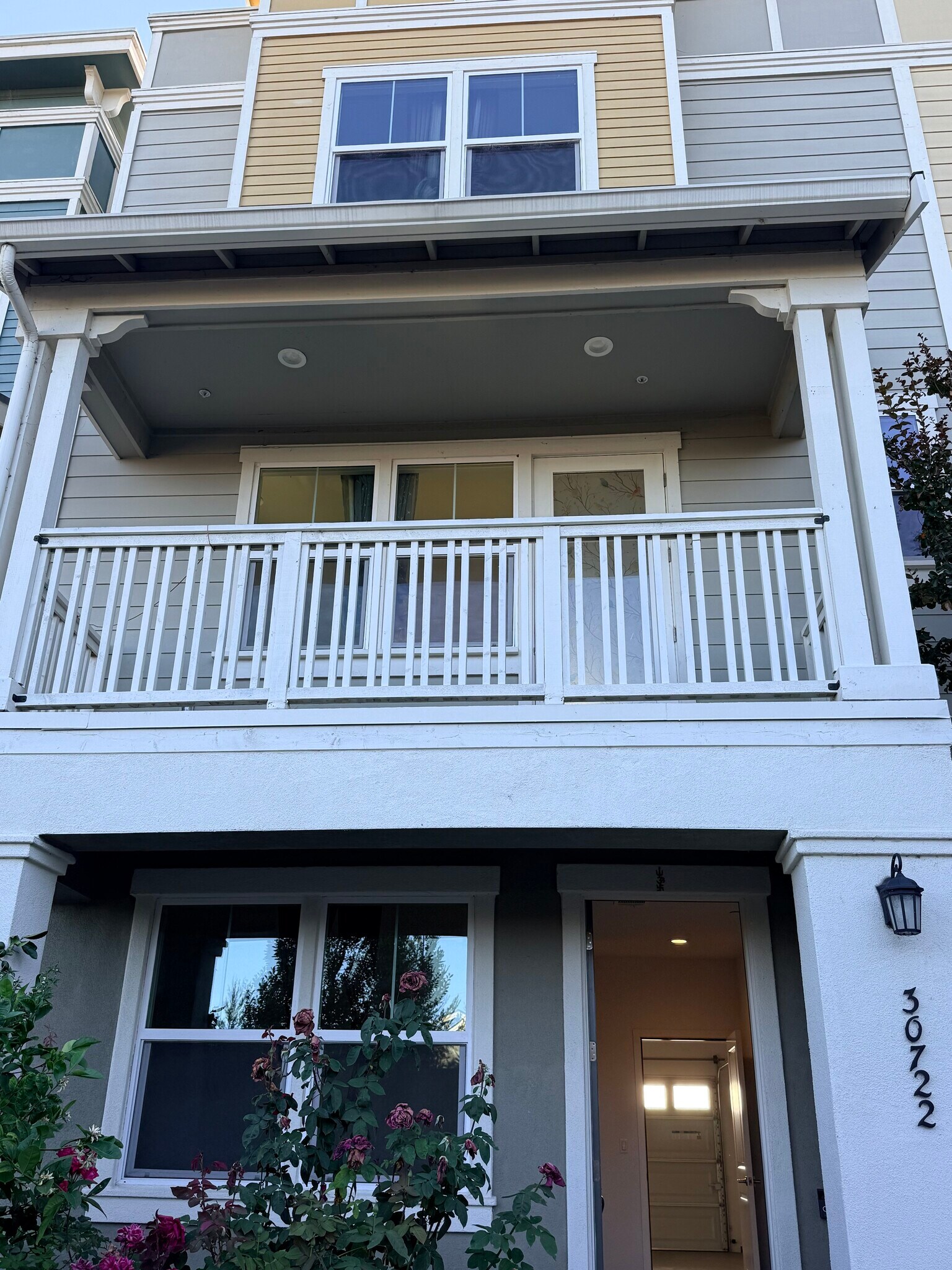 Building Photo - 30722 Sugarmill Ln