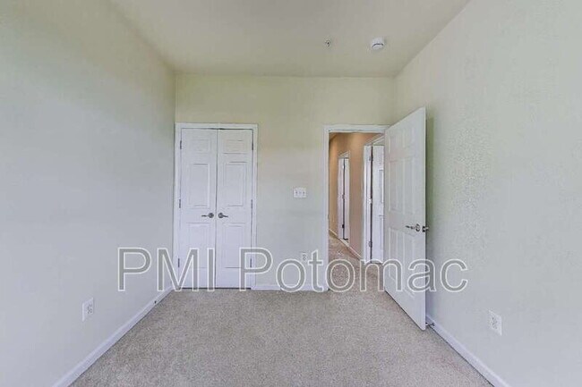 Building Photo - 2133 Little Sorrel Way