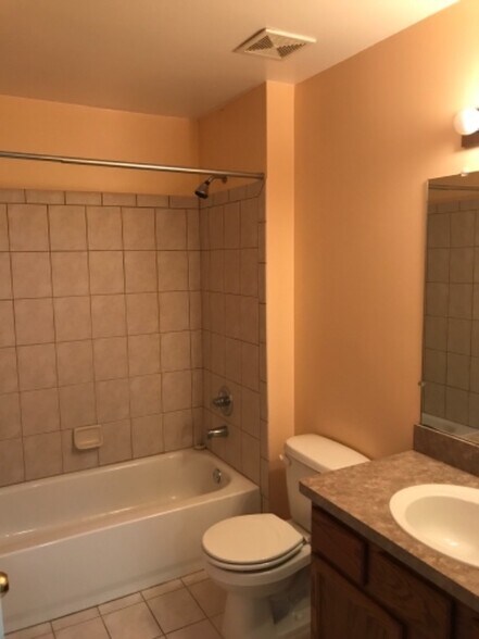 Building Photo - 26905 Carrington Pl