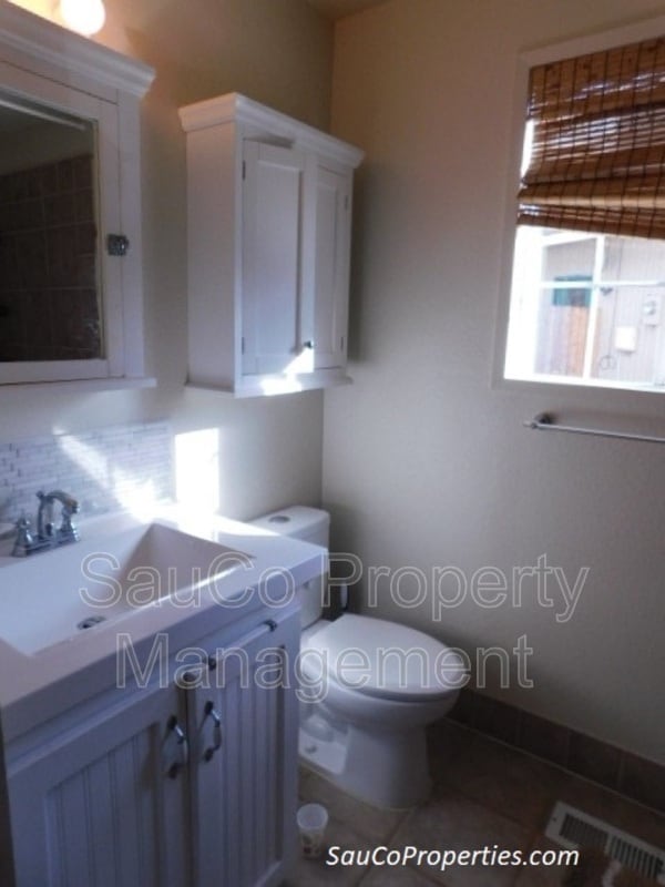 Building Photo - 19739 SW Sandra Ln