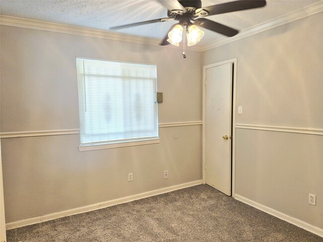 Building Photo - 13211 Whitchurch Way