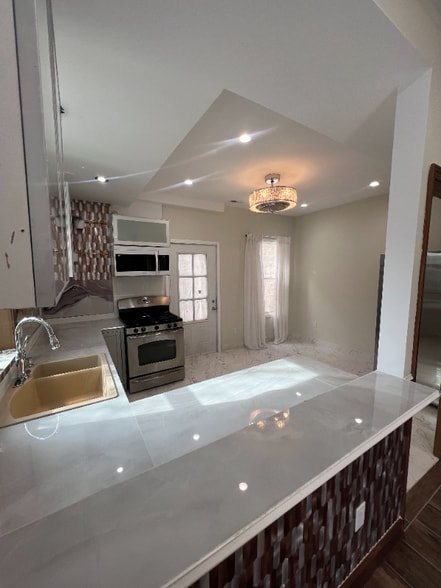 Building Photo - 7935 Ogden Ave