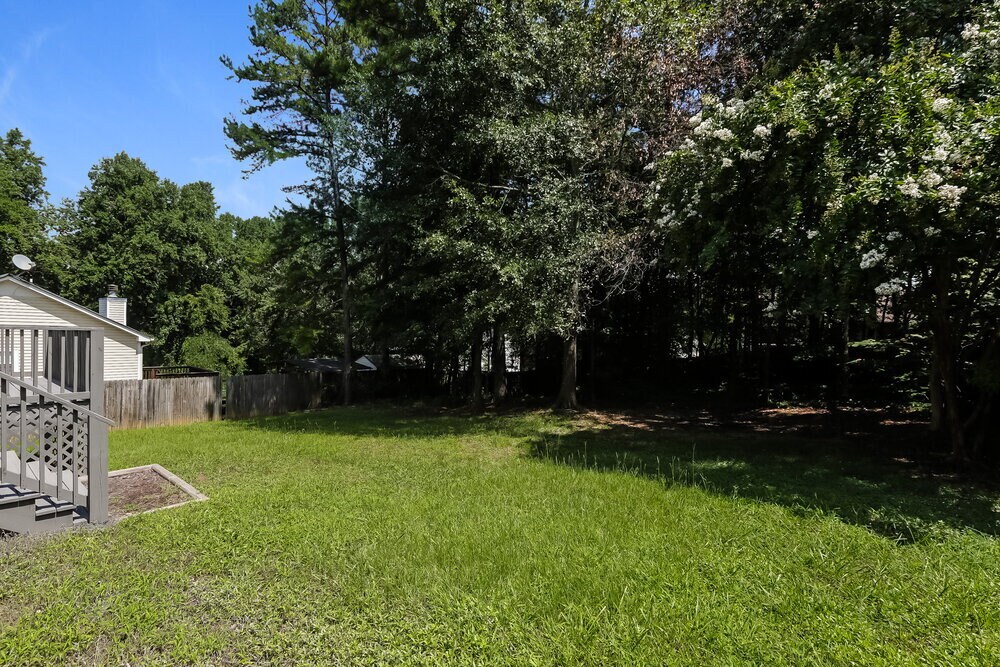 Building Photo - 304 Mary Alice Dr