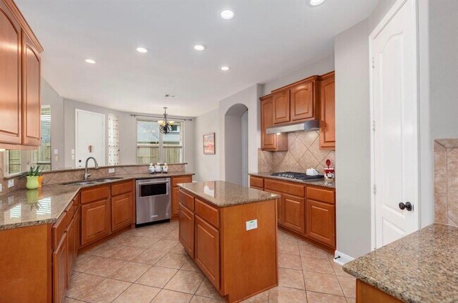 Building Photo - 2207 Bayou Cove Ln