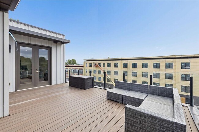 Building Photo - 102 Cityview Ct NE