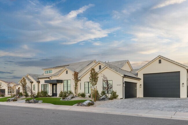 Building Photo - Gorgeous single story with RV Garage in Majestic Fields