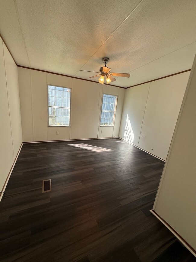 Building Photo - 4-Bedroom Home for Lease | Benton, LA 7100...