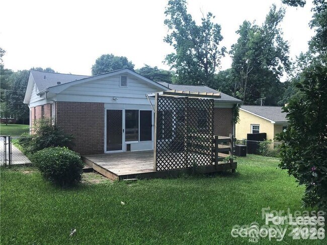 Building Photo - 2309 Lanier Ave