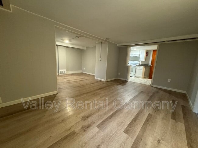 Building Photo - 70 Lyman St