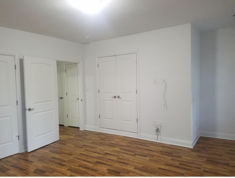 Building Photo - 259 Chautauqua Ave