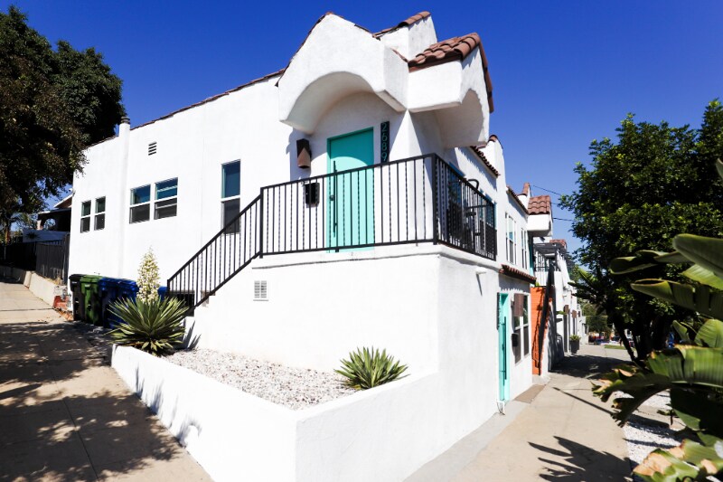 Building Photo - 1023 Tremont St