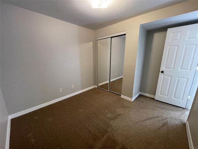 Building Photo - 6170 Roseglyn Ln