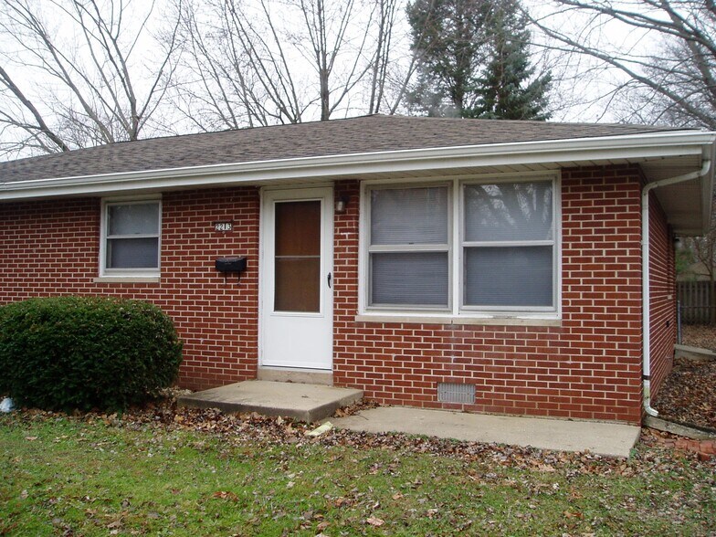 Building Photo - 2213 Philo Rd