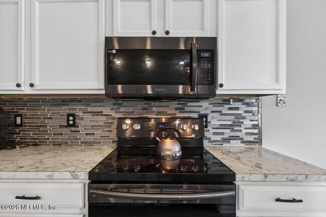 Building Photo - 10842 Lydia Estates Dr