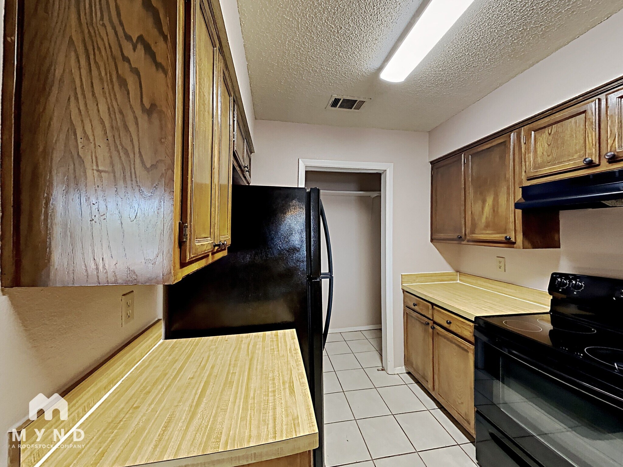 Building Photo - 5515 Brookview Ct