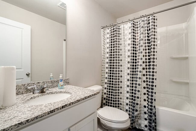 Building Photo - 43 L Gurley Ln