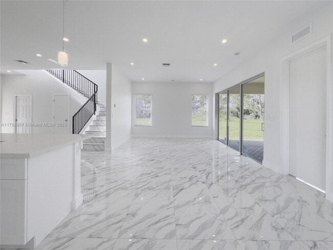 Building Photo - 149 Southeast Cor. Arno