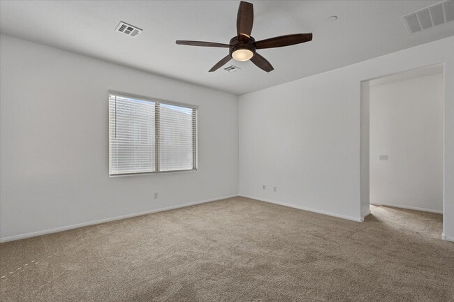 Building Photo - Gorgeous 4BR/2.5BA/2GA Two-Story Gem in Gated Community!