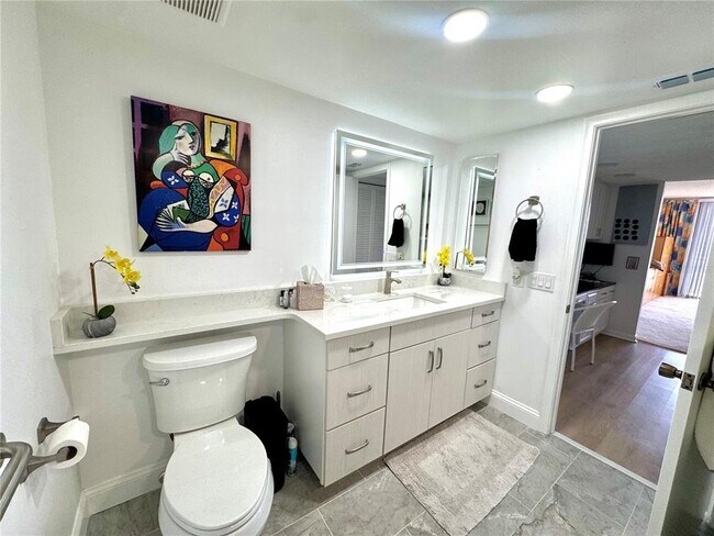 Building Photo - 5700 Escondida Blvd S