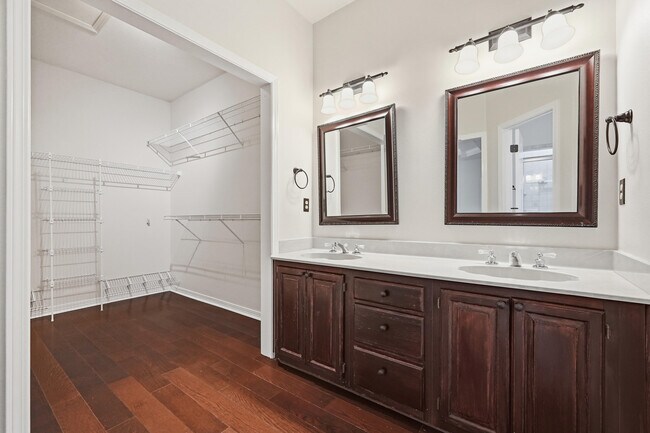Building Photo - 116 Baywind Dr