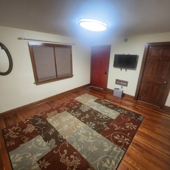 large living room - 807 Starkweather Ave