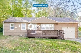 Building Photo - 1103 Skyline Dr