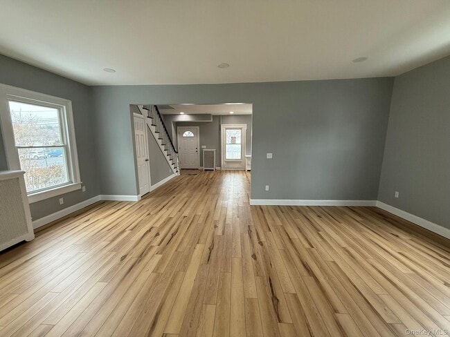 Building Photo - 7 Mulberry St