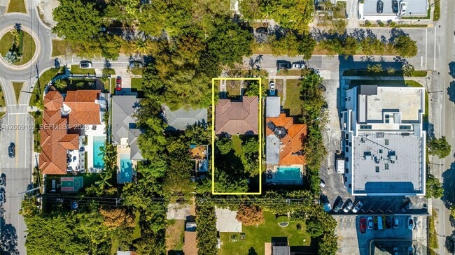 Building Photo - 330 SW 27th Rd