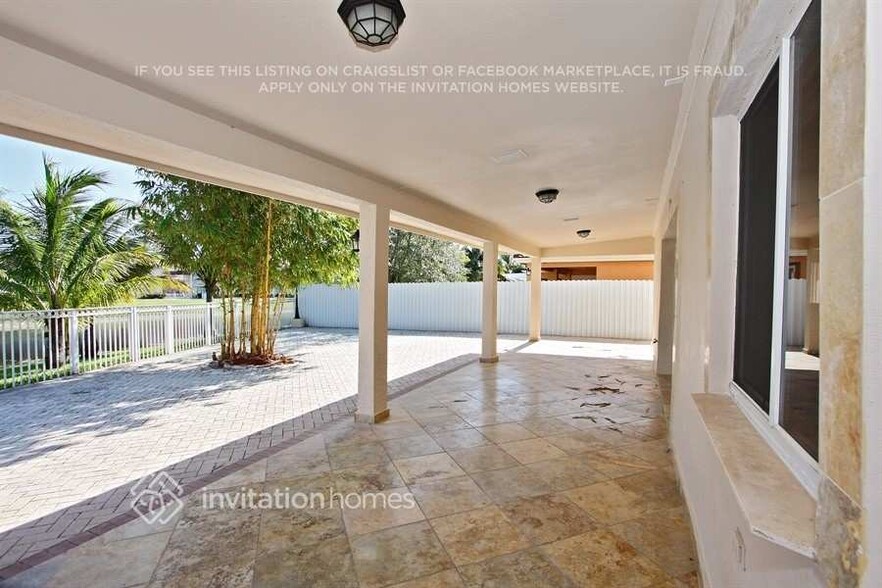 Building Photo - 4061 SW 148th Pl