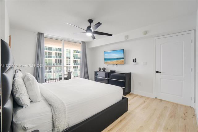 Building Photo - 1200 Brickell Bay Dr