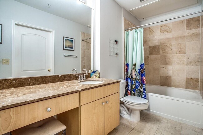 Building Photo - 3225 Turtle Creek Blvd Blvd