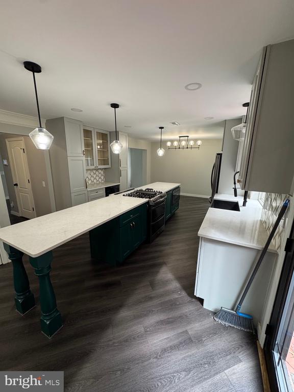 Building Photo - 8834 Chiswick Ct