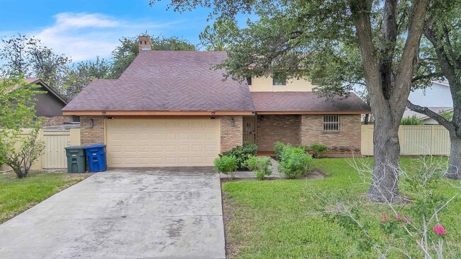 Building Photo - 901 Eden Ln