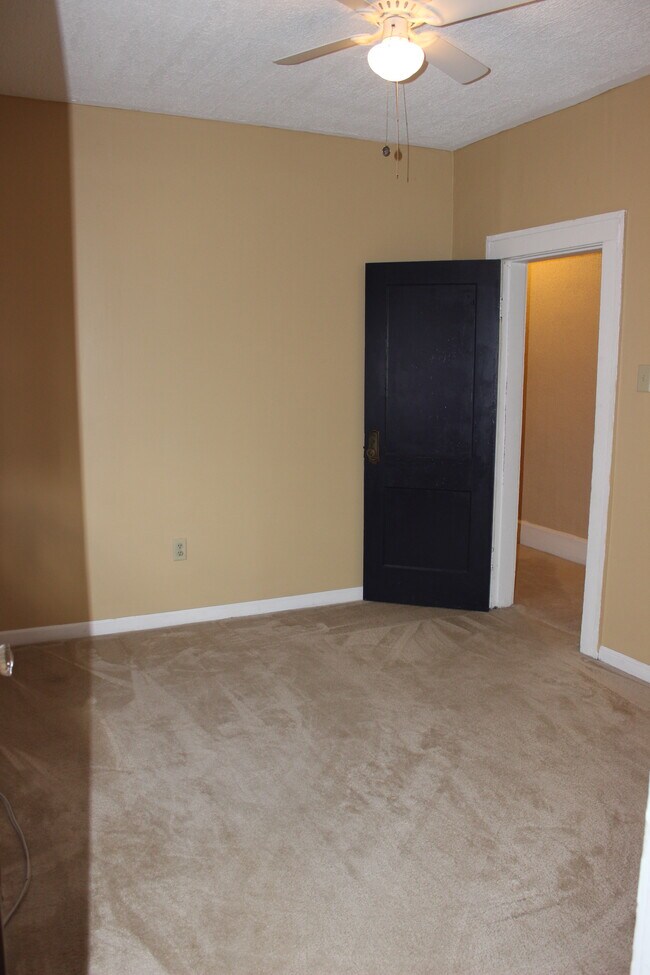 Building Photo - 2035 N Pennsylvania St