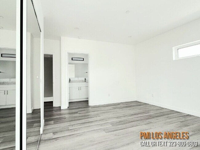 Building Photo - 1260 1/2 Leighton Avenue